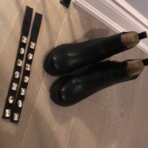 Steve Madden - Amulet Booties - Picture 7 of 8